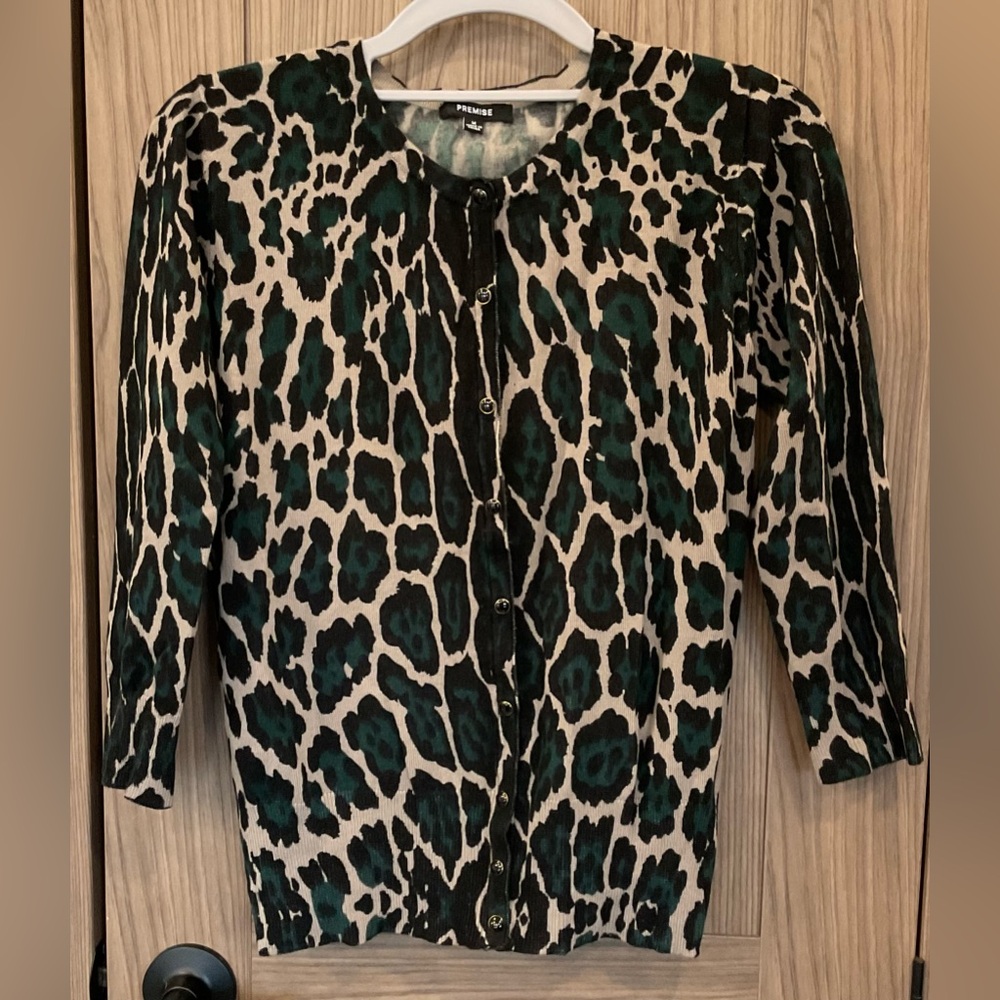 Premise Womens Animal Print Snap Up Sweater Size M